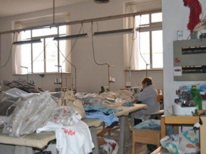 Archisio - Benito Tramellino Arredamenti Falegnameria - Progetto Tessuti fatti a mano per arredi personalizzabili