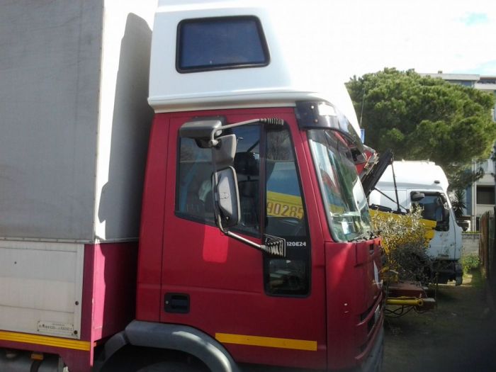 Archisio - Traslochi Sardegna Sas - Progetto Traslochi e trasporti in conto terzi a livello regionale-nazionale ed estero