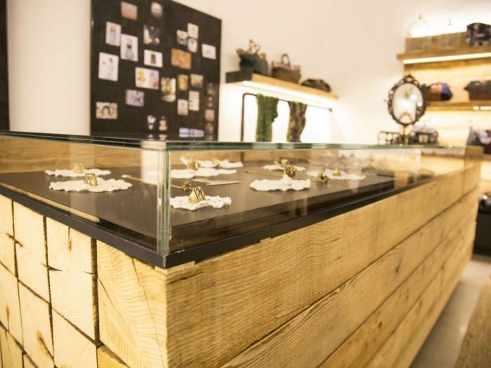 Archisio - Design Project - Progetto Cose -accessory store-