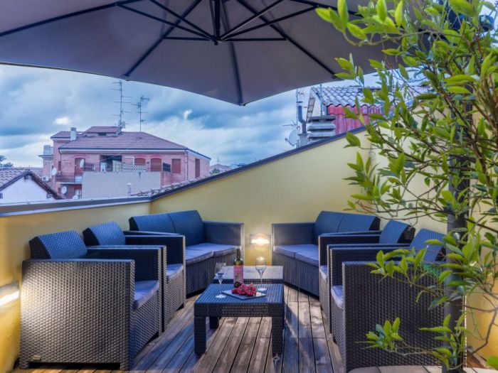 Archisio - Marina Ghedini - Progetto Home staging in attico moderno abitato