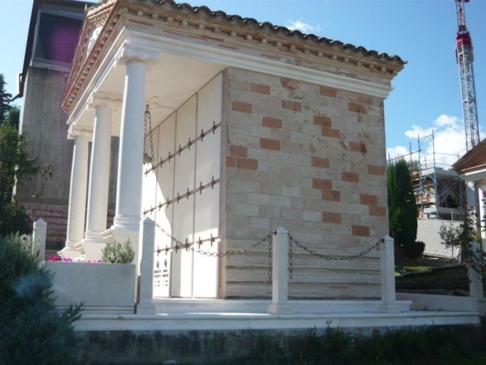 Archisio - Torner Marmi Di Rolando Spaccesi - Progetto Sacro