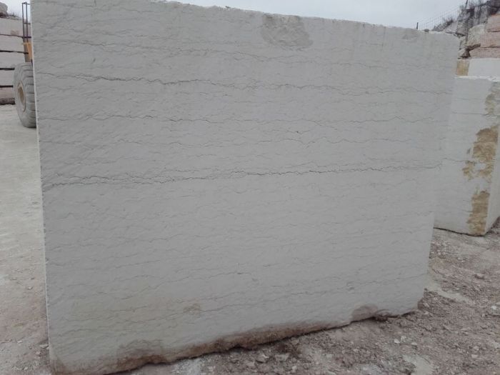 Archisio - Bagnari Marmi Due srl - Progetto Blocchi - semiblocchi - informi di prima scelta e commerciale