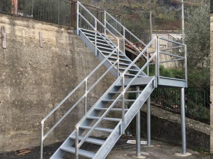 Archisio - Errico Gaglianese - Progetto Riqualificazione scuola materna via galilei comune di gimigliano cz