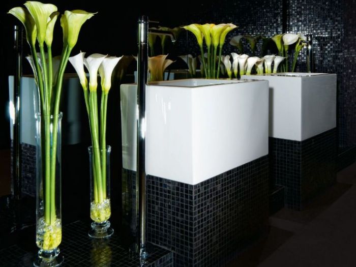 Archisio - Jupiter International srl - Progetto Set arrangement - composizioni floreali