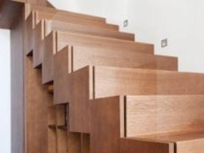 Archisio - Falegnameria Arredamenti Dmg - Progetto Scale in legno