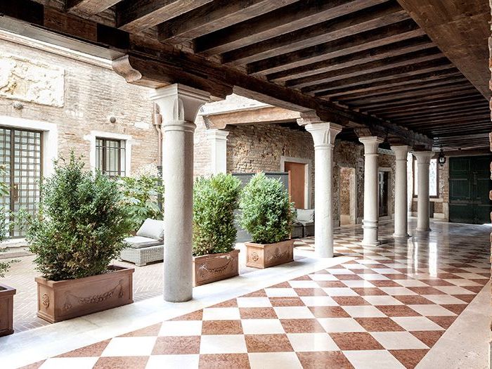 Archisio - Alessandro Mombelli Mizar Communication - Progetto Portfolio interni