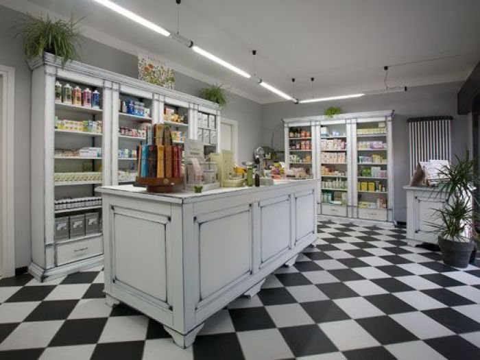 Archisio - Falegnameria Cortinovis Lorenzo - Progetto Arredamento erboristeria