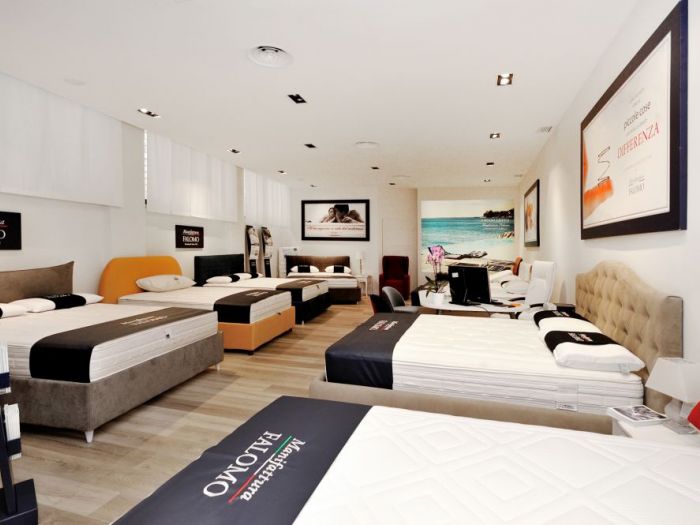 Archisio - Manifattura Falomo - Gregorio Vii - Progetto Manifattura falomo store Gregorio vii