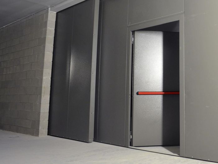 Archisio - Serramenti Puglisi srl - Progetto Portoni a libro e porte tagliafuoco