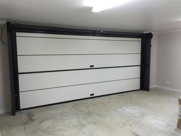 Archisio - Serramenti Puglisi srl - Progetto Porte basculanti e porte sezionali