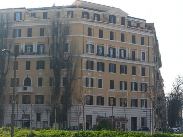 Archisio - Costruzioni Roma Srl - Progetto Condominio - restauro e ristrutturazione della facciata e del tetto