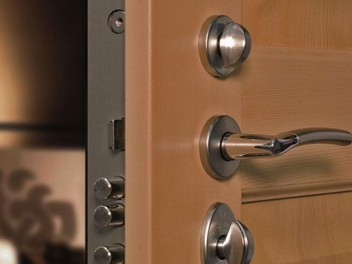 Archisio - Mister Fabbro Colavorazioni In Ferro - Progetto Riparazione porte blindate