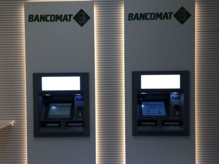 Archisio - Studio Tecnico Engineering Arch Carbone - Progetto Progetto per area self banca