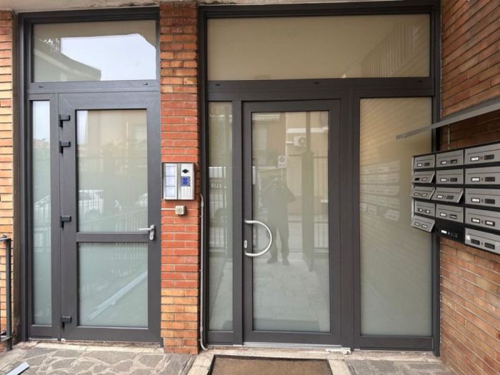 Archisio - Elia Serramenti E Porte - Progetto Ingressi condominiali a busto arsizio