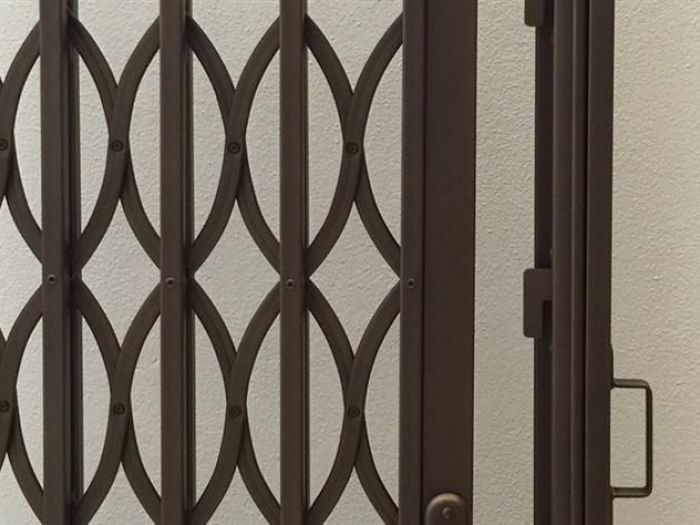 Archisio - Serramenti Puglisi srl - Progetto Cancelletti estensibili e cancelli