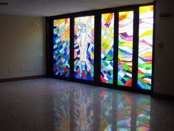 Archisio - Mondo Vetro - Progetto Vetrate artistiche per chiese