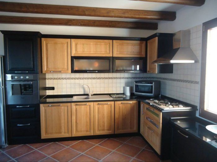 Archisio - Falegnameria Sardano Demurtas - Progetto Cucina legno rovere