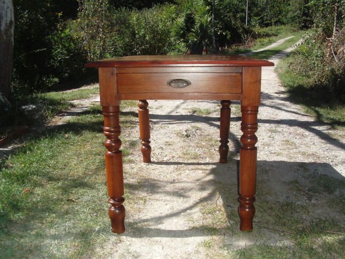 Archisio - Falegnameria Restauro Alaimo - Progetto Tavoli e scale