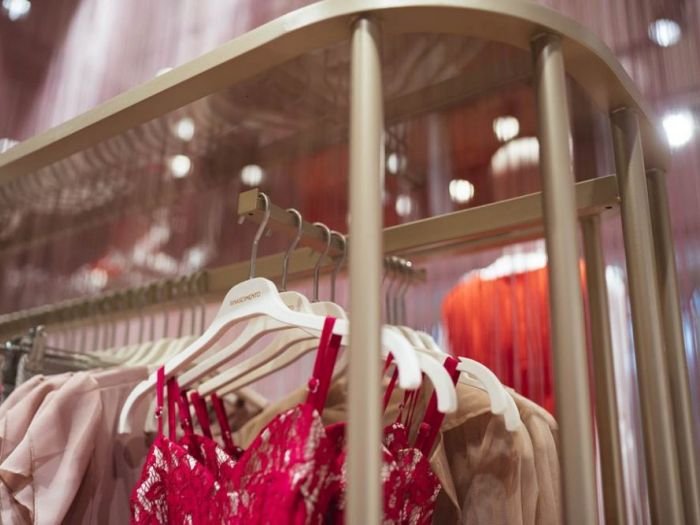 Archisio - Womarchitettura - Progetto Nuovo concept store e negozi rinascimentoTeddy spa