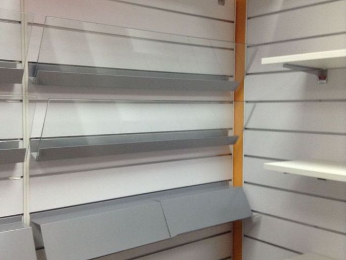 Archisio - Imetallici Di Taverna Andrea Taverna - Progetto Allestimento edicola