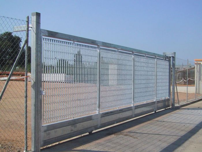 Archisio - Talloru Salvatore srl - Progetto Cancelli in ferro battuto