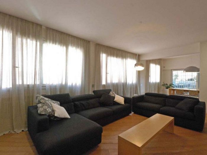 Archisio - Roberto Silvestri - Progetto Ristrutturazione di una casa per una famiglia