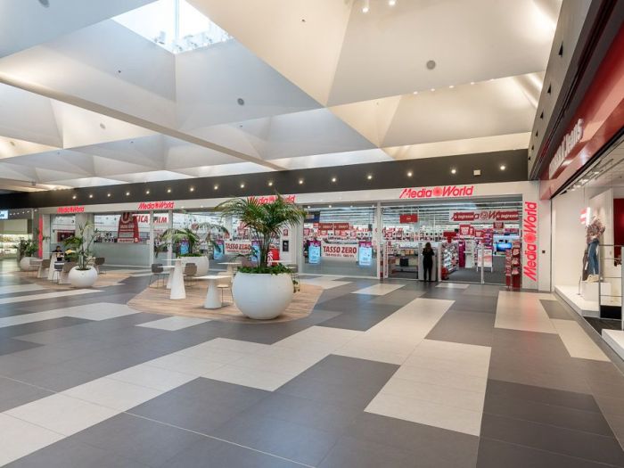 Archisio - Studio Fotografico Francesco Degli Innocenti - Progetto Coop agliana