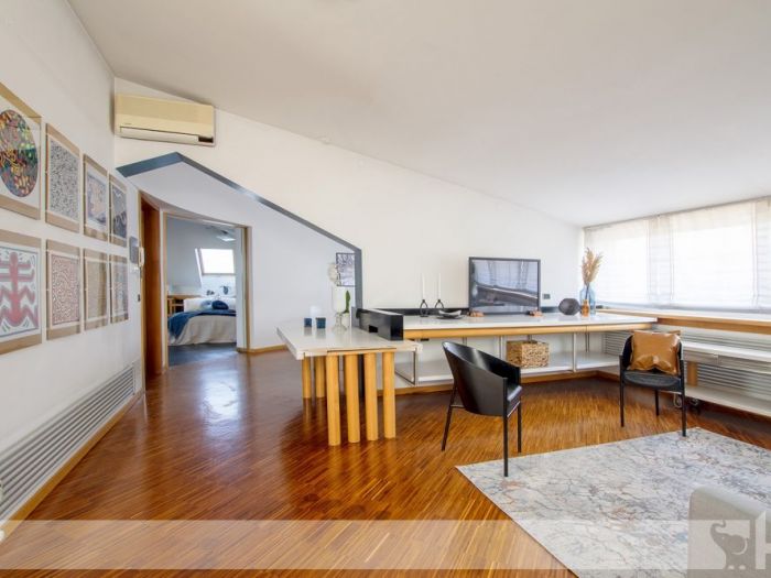 Archisio - Elisa Cattelan - Progetto Ufficio tecnico No Luminoso attico