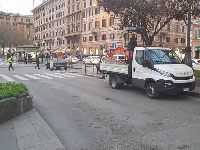 Archisio - Dg Service 2008 D G Service 2008 - Progetto Noleggio mezzi e attrezzature