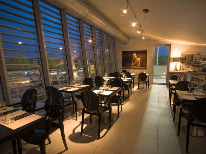 Archisio - Architectural Make Up - Progetto Bar ristorante strike - stadio jannella