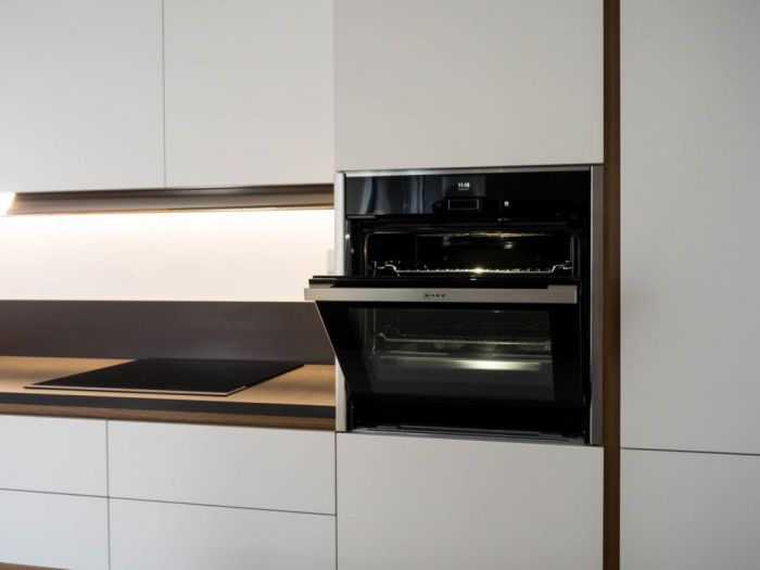 Archisio - Punto Arredo Magenta - Progetto Cucina binova bluna a magenta