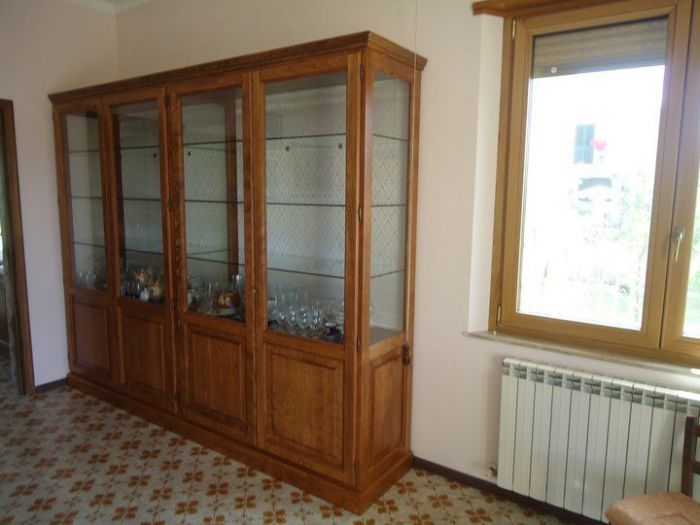 Archisio - Falegnameria Sardano Demurtas - Progetto Credenza classica legno faggio