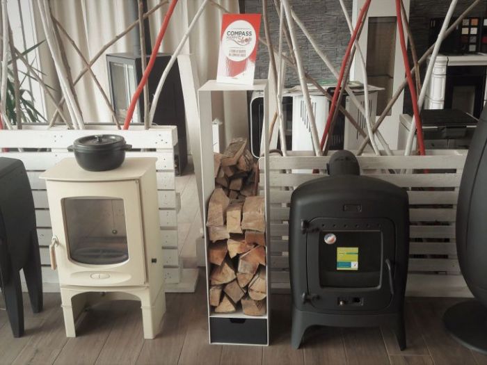 Archisio - Recamino Spazzacamino Pulizia E Installazione Canne Fumarie E Camini - Progetto Showroom