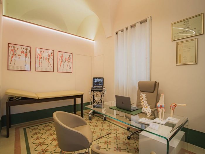 Archisio - Andrea Vitulano - Progetto Studio medico tradizione pugliese e design moderno