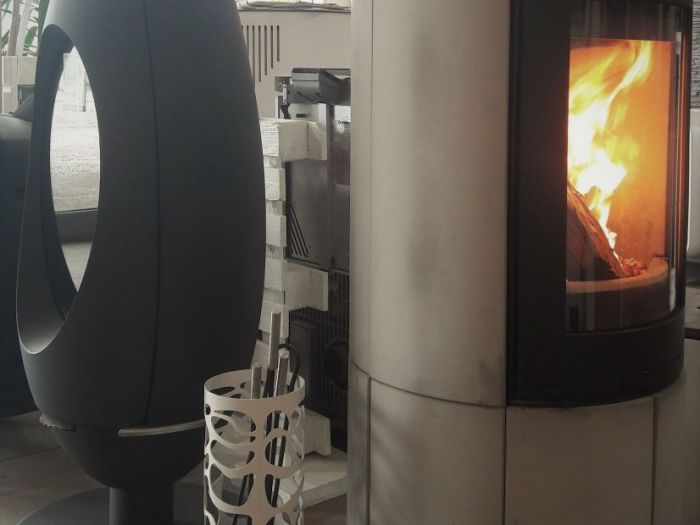 Archisio - Recamino Spazzacamino Pulizia E Installazione Canne Fumarie E Camini - Progetto Showroom