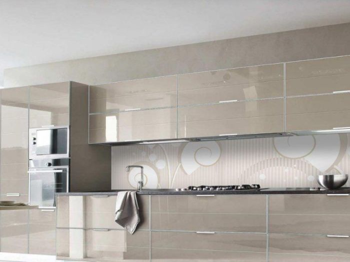 Archisio - Citti Serramenti Infissi Cristalli - Progetto Schienali per cucine in vetro