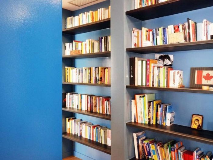 Archisio - Roberto Silvestri - Progetto Una casa con le pareti colorate per leggere e ascoltare musica