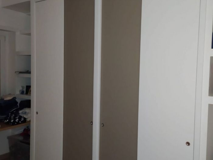 Archisio - Arte Del Legno 86 Snc - Progetto Frontale di armadio con tv incassato