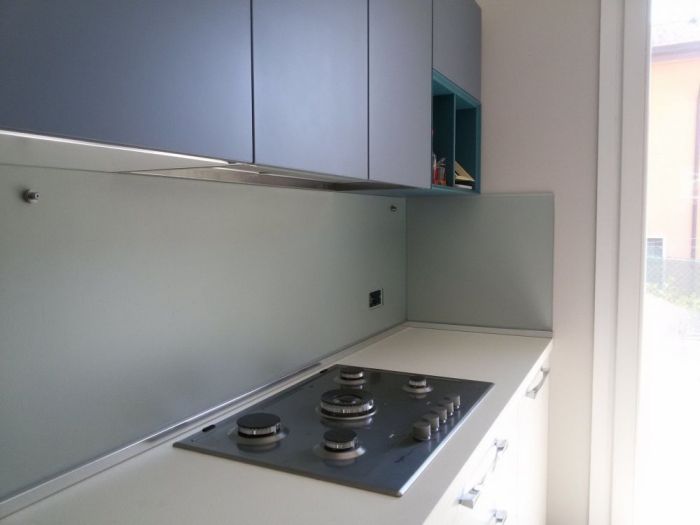 Archisio - Vetreria Dimensione Vetro - Progetto Parapetti e scale pensiline in vetro porte calpestabili e vetri decorati