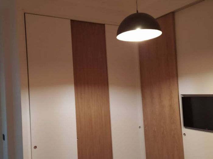 Archisio - Arte Del Legno 86 Snc - Progetto Frontale di armadio con tv incassato