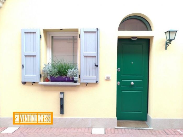 Archisio - Sa Ventana Infissi - Progetto Portoni e scorrevoli