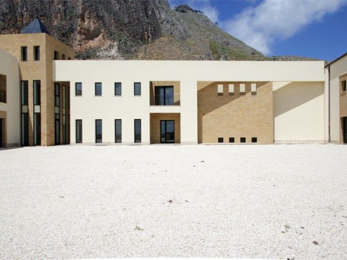 Archisio - Ada Atelier Darchitettura - Progetto Cantina ottoventi