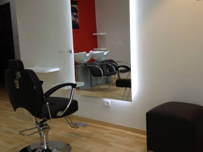 Archisio - Casesa Tiziano - Progetto Salone parrucchiere per uomo