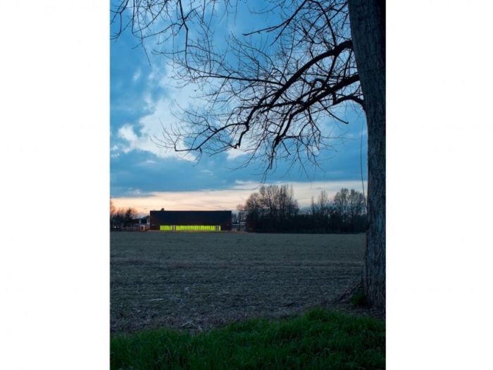 Archisio - Didon Comacchio Architects - Progetto Palestra scolastica temporanea