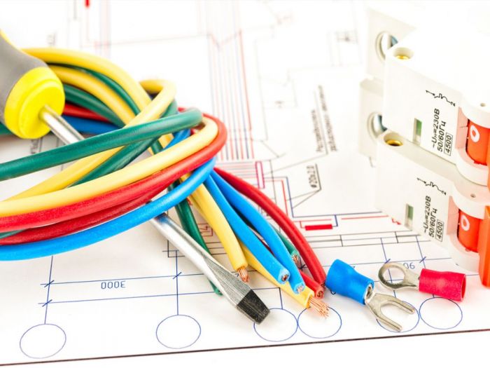 Archisio - Gaiarin Impianti Elettrici Di Simone Gaiarin - Progetto Realizzazione su misura