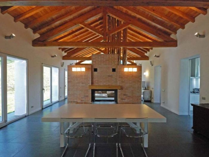 Archisio - Roberto Silvestri - Progetto Tetto in legno pietra e mattoni a vista