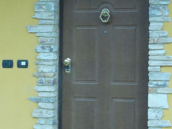 Archisio - Albaporte - Progetto Porte da interni serramenti e portoni