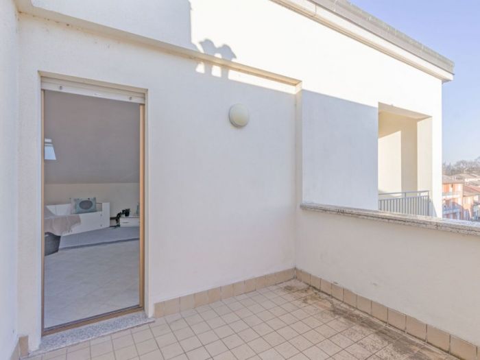 Archisio - Eukalipto Studio - Progetto Home staging completo servizio fotografico e foto drone su duplex vuoto