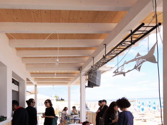 Archisio - Marco Quagliatini - Progetto Chiosco barracuda summer fire