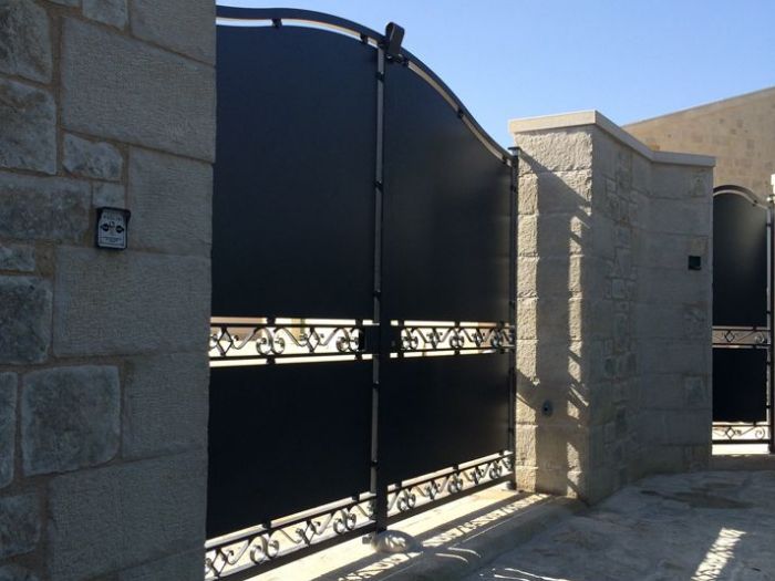 Archisio - Serramenti Puglisi srl - Progetto Cancelletti estensibili e cancelli